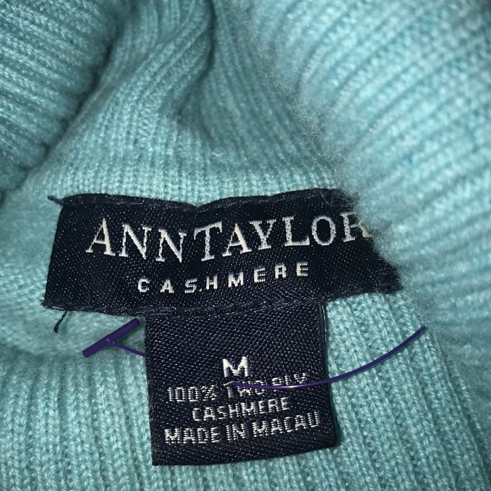 Ann Taylor Cashmere 100% Sleeveless Turtle Neck